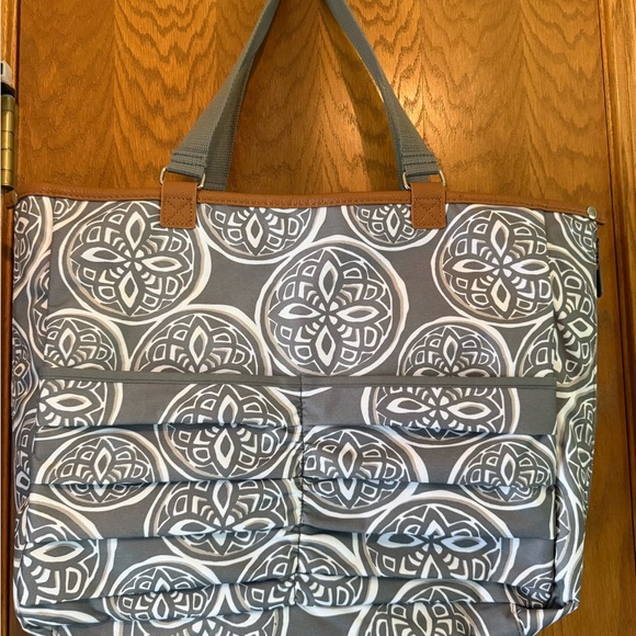 Thirty-One Gifts Quilted Reversible Tote Bag with Owl Design - Picture 4 of 5